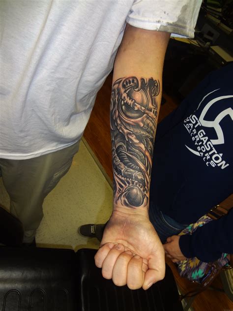 wrist and forearm tattoos